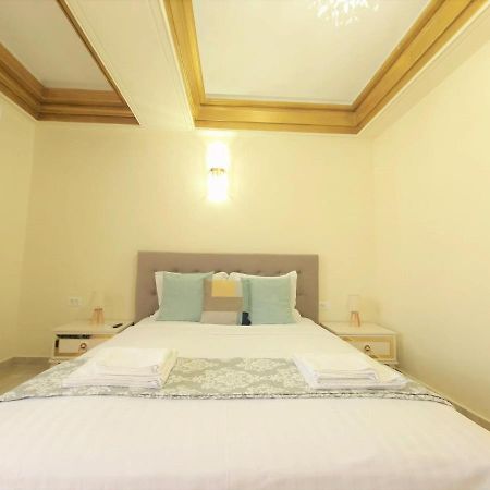 Laroka House Luxury Apartment City Center Universitate Бухарест Экстерьер фото