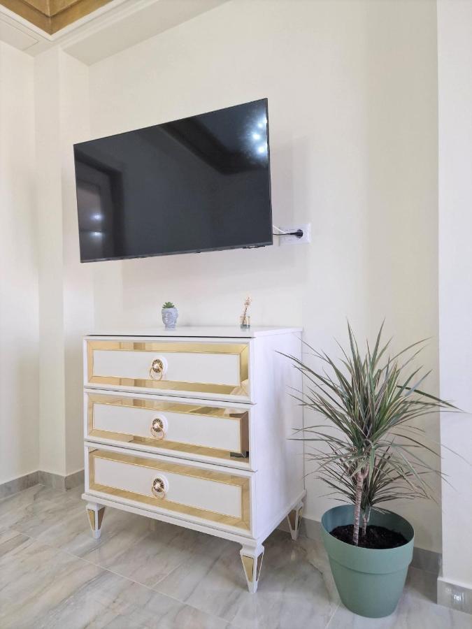 Laroka House Luxury Apartment City Center Universitate Бухарест Экстерьер фото
